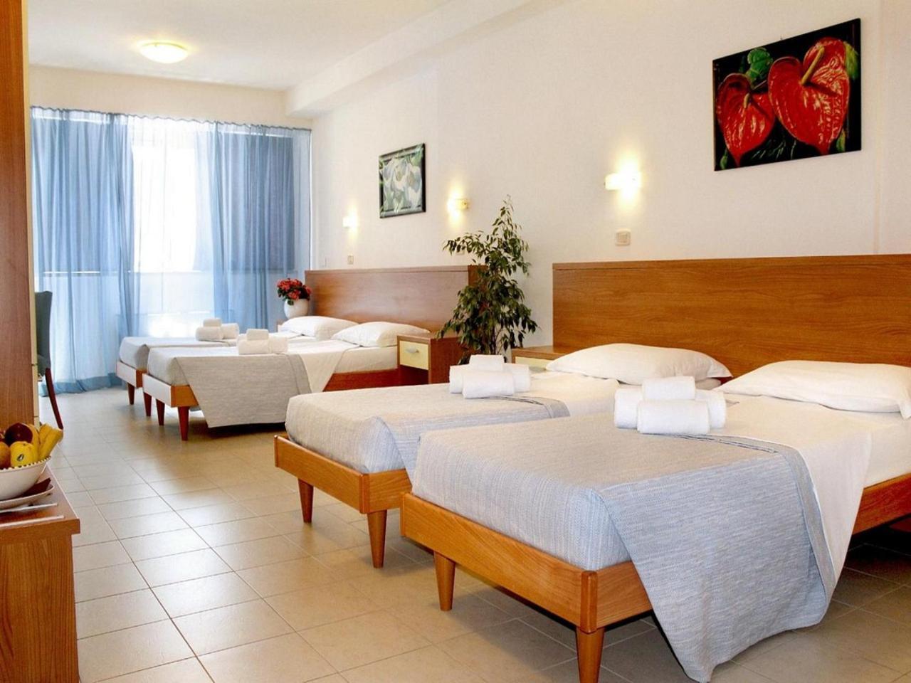 Pfa Hotel La Darsena - Follonica Scarlino Ngoại thất bức ảnh